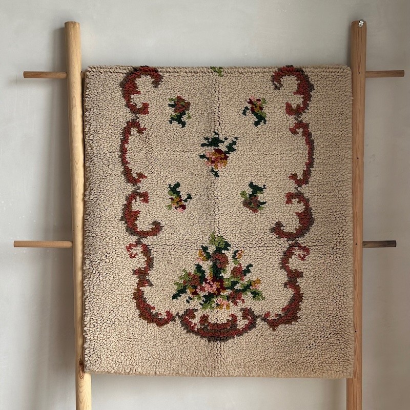 Tapis de laine point noué beige Fleurs