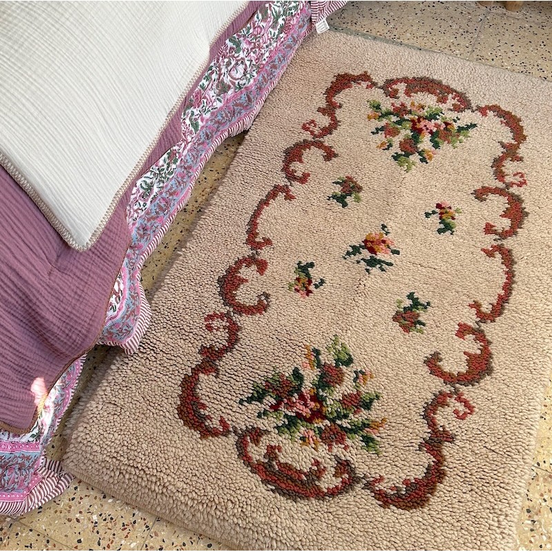 Tapis de laine point noué beige Fleurs