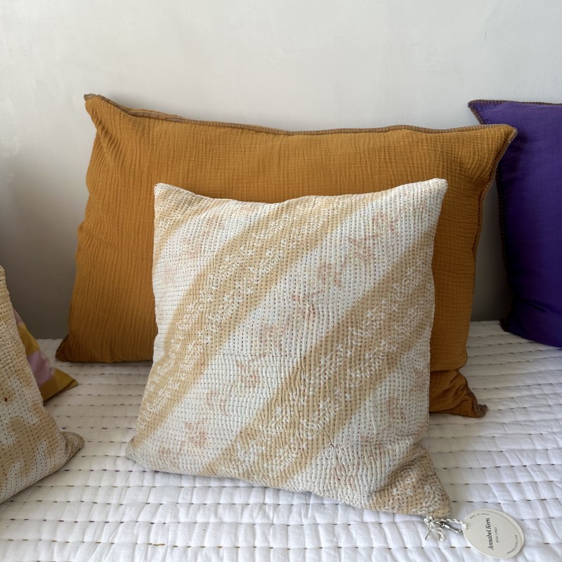 Coussin Kantha Indie White off 40x40