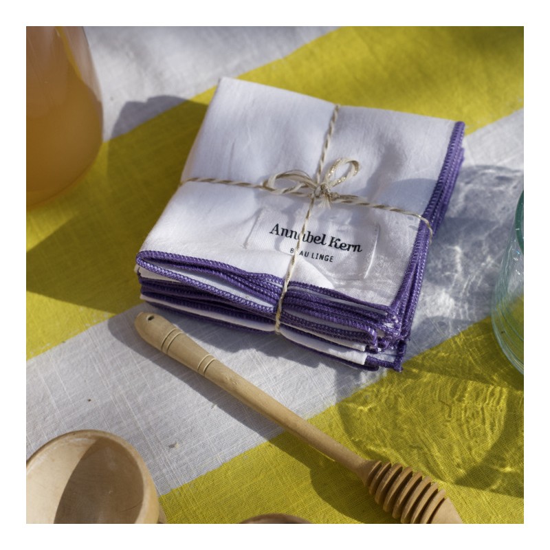 Set de 4 serviettes de table uni blanc broderie violet