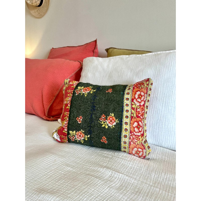 Coussin Kantha Fleur de Rose 30 x 40