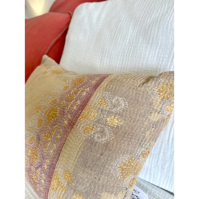 Coussin Kantha Pastel