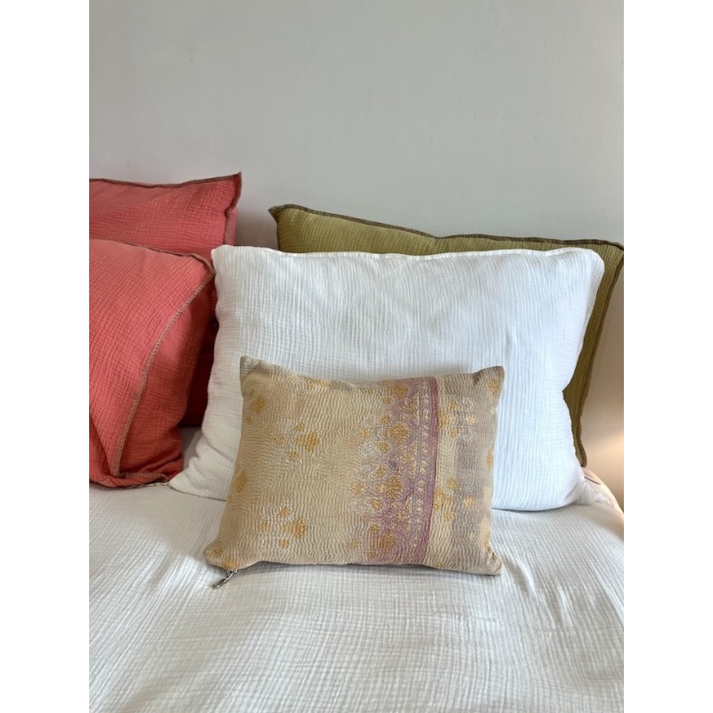 Coussin Kantha Pastel