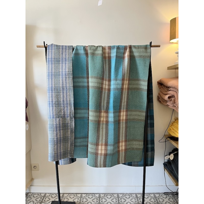 Couverture Kantha Lungi bleu