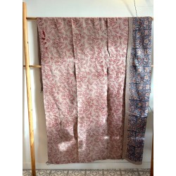 Couverture Kantha n°4 Bleu à fleurs rouge