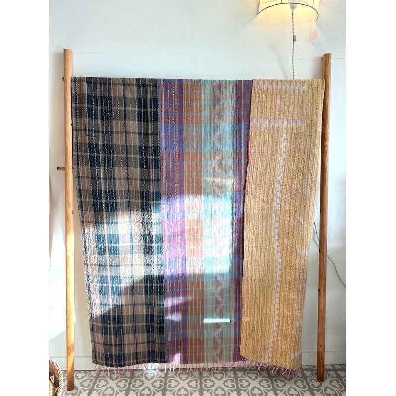 Couverture Kantha n°7 Rayures Ikat et verso fleurs jaune