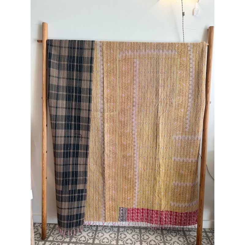 Couverture Kantha n°7 Rayures Ikat et verso fleurs jaune