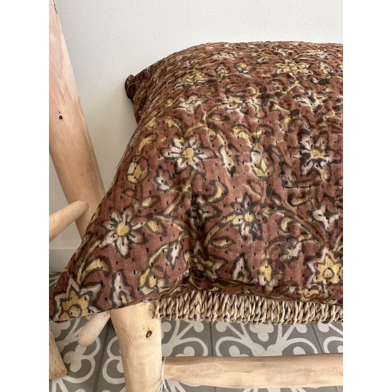 Coussin Kantha Marron Fleurs jaunes 40 x 60 cm