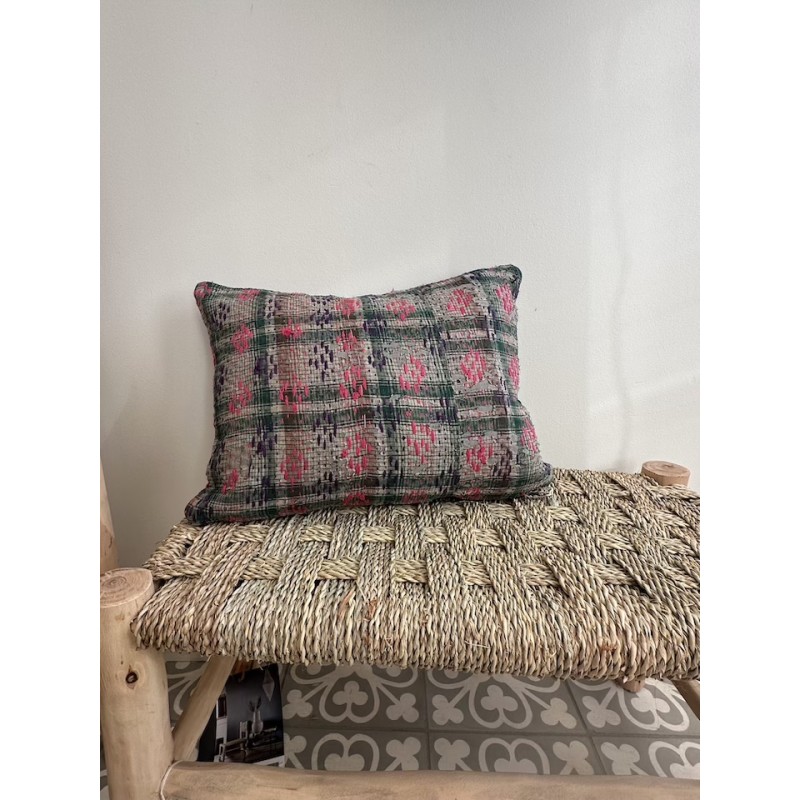 Coussin Kantha multicolore carreaux 30 x 40 cm