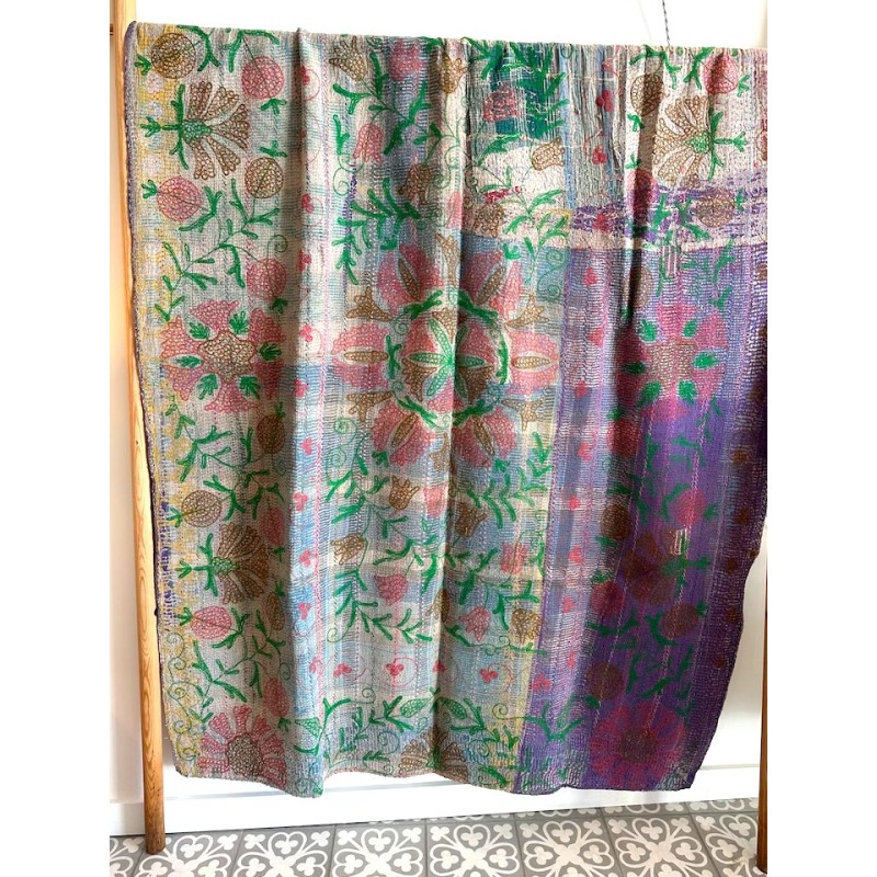 Couverture Kantha Suzani mauve