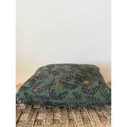 Coussin Kantha Vert motif floral petit modèle